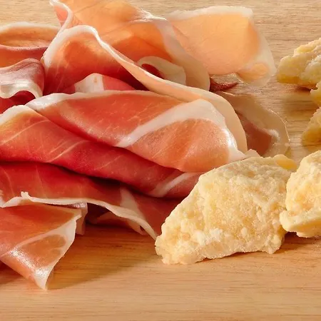 Palazzo Altavilla Deluxe شقة بارما