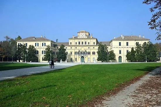 شقة Palazzo Altavilla Deluxe بارما